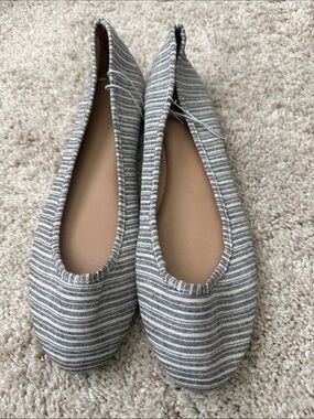 Striped Gray & White Women's Flats